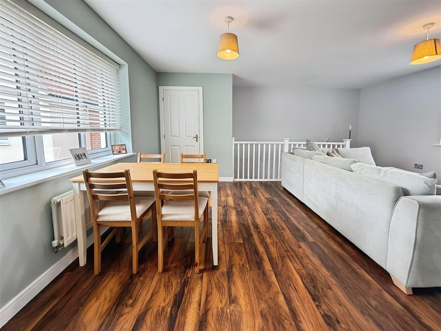 Warwick Crescent, Basildon